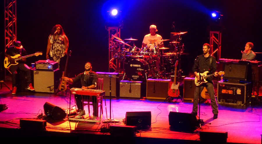 Robert Randolph and the Family Band - New Jersey Homecoming