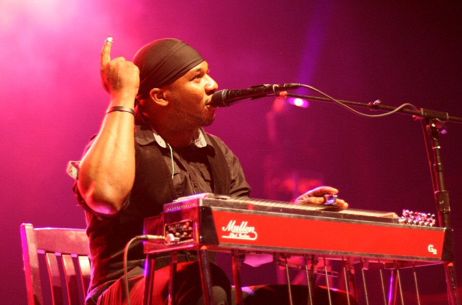 Robert Randolph and the Family Band - New Jersey Homecoming