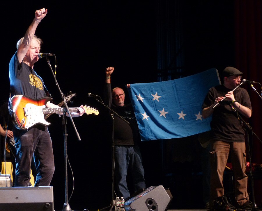 Black 47 Serves Up Last Call as Fans Drink in Last Days of the Band in Paramus