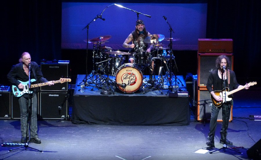 The Winery Dogs at the Bergen PAC - Supergroup Opens a New Tour and Pours Out the Power in New Jersey