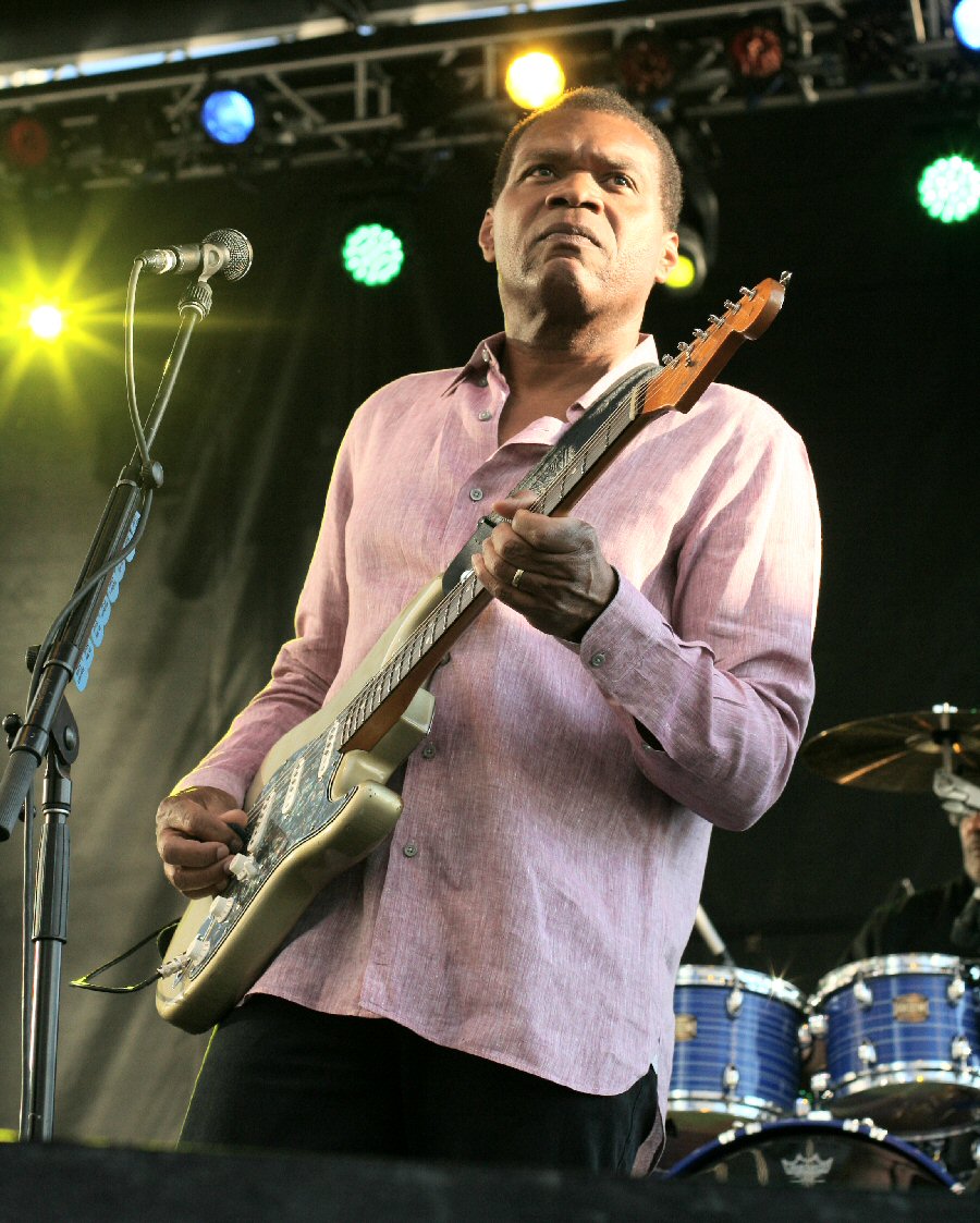 John Hiatt, Robert Cray & James Carter Paint the Big City Blue at Fourth Annual Music Festival