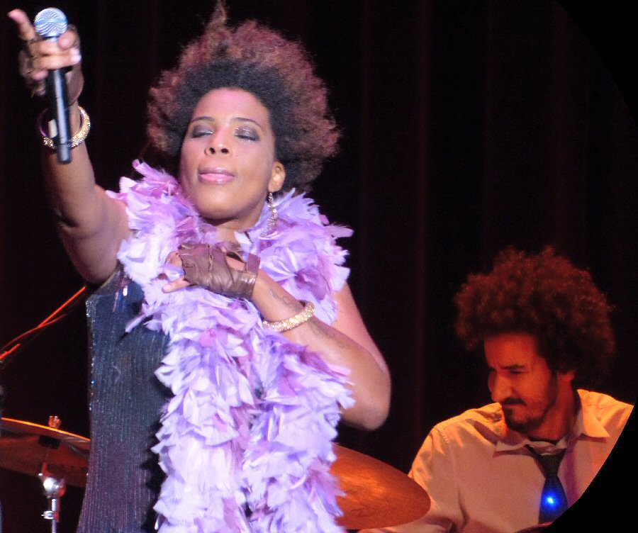 Macy Gray Is Worth the Wait as The Way Is Revealed in New Jersey